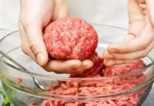 U mleveno meso uvek dodajte ovaj sastojak: Bilo da pravite ćufte ili punite paprike, napraviće čudo