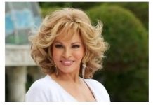 ŽENA POSLIJE 50. GODINE NE TREBA DA IH NOSI: Izbacite 3 stvari iz garderobe i bićete odmah mlađe za deceniju